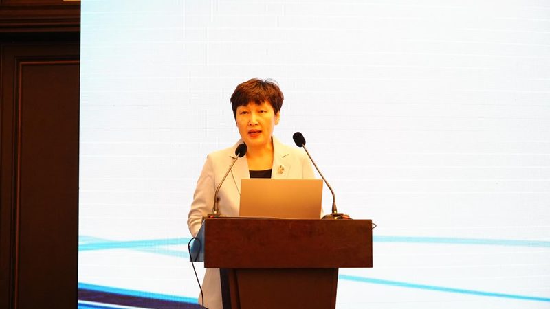 商标转让与变更：流程解析与关键差异
